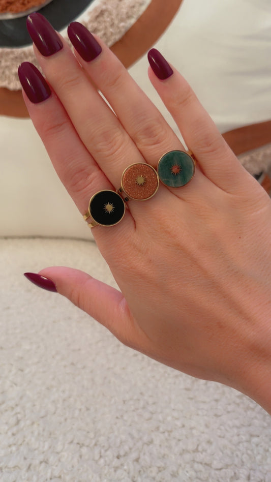 Ring rond met zon groen - Goud