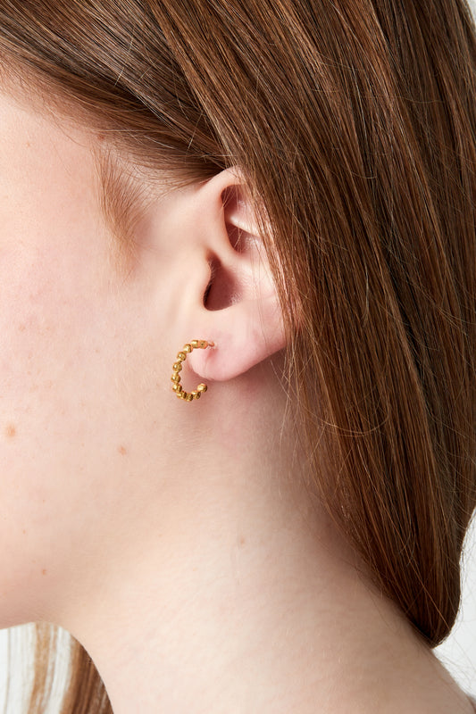 Clip oorbellen hoops met rondjes - Goud