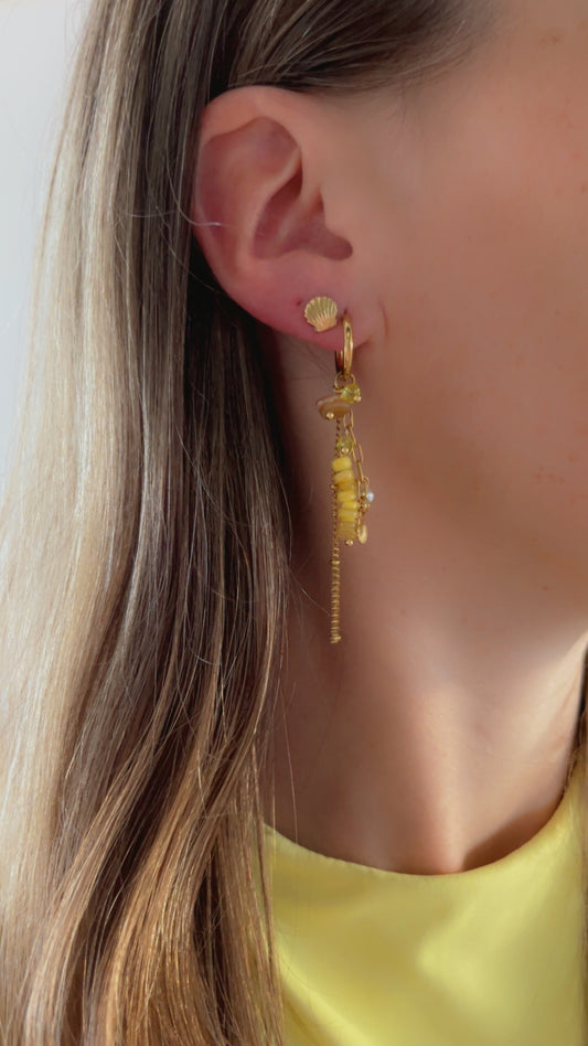 Oorbellen met gele steentjes en schelpje - Goud