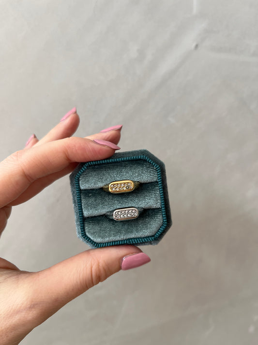 Langwerpige ring met steentjes - Goud